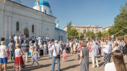«Голубые купола» Саратова отмечают 170-летие литургией и концертом