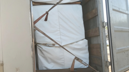На границе в Саратовской области задержали фуру с древесиной из за недействительных сертификатов