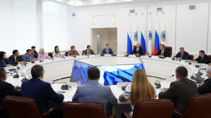 Григоренко в Саратове обсудил модернизацию трамваев и запуск цифровой системы