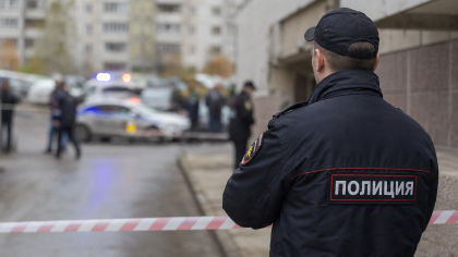 В Саратове выброшенный из окна газовый баллон взорвался на улице